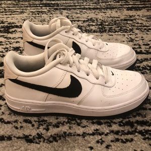 Women’s NIKE Air Force 1 Sneakers